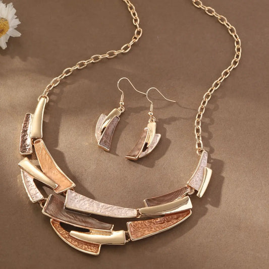 Colar Geométrico de Esmalte com Brincos